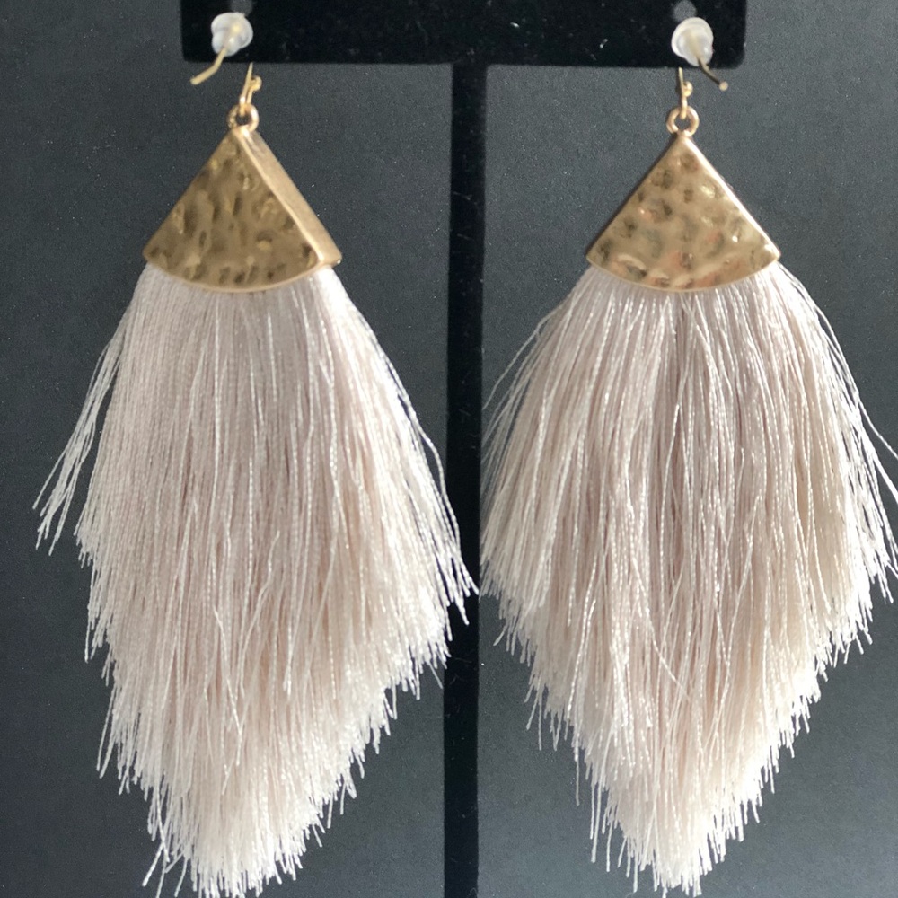 Bohemian silk and cotton tassel earrings - Picture 8 of 8